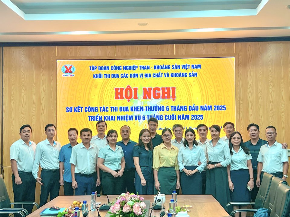 Hình ảnh tin tức Hội nghị Sơ kết hoạt động thi đua khen thưởng 6 tháng đầu năm 2025 Khối thi đua các đơn vị Địa chất và Khoáng sản